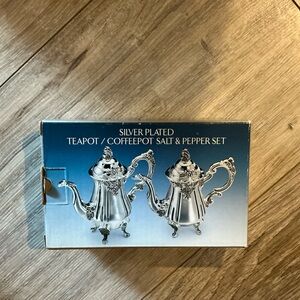 Godinger Silver Plated Coffee and Tea Pot Salt & Pepper Shakers